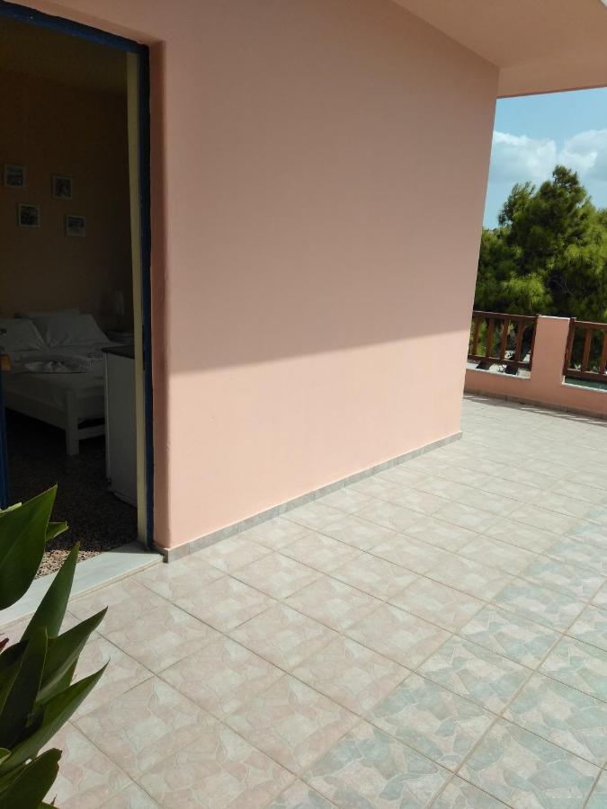 Rooms Apostolis Patitiri  Exterior photo